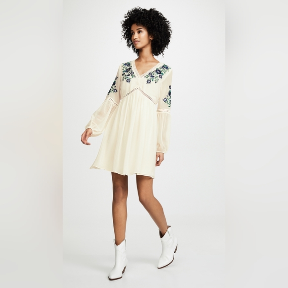 NWT Cupcakes & Cashmere Cream Floral Long Sleeve Dress - Picture 1 of 8
